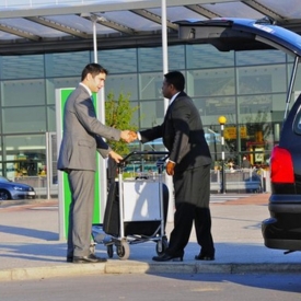 Pre-Book Airport Taxi Professional Airport Transfers UK